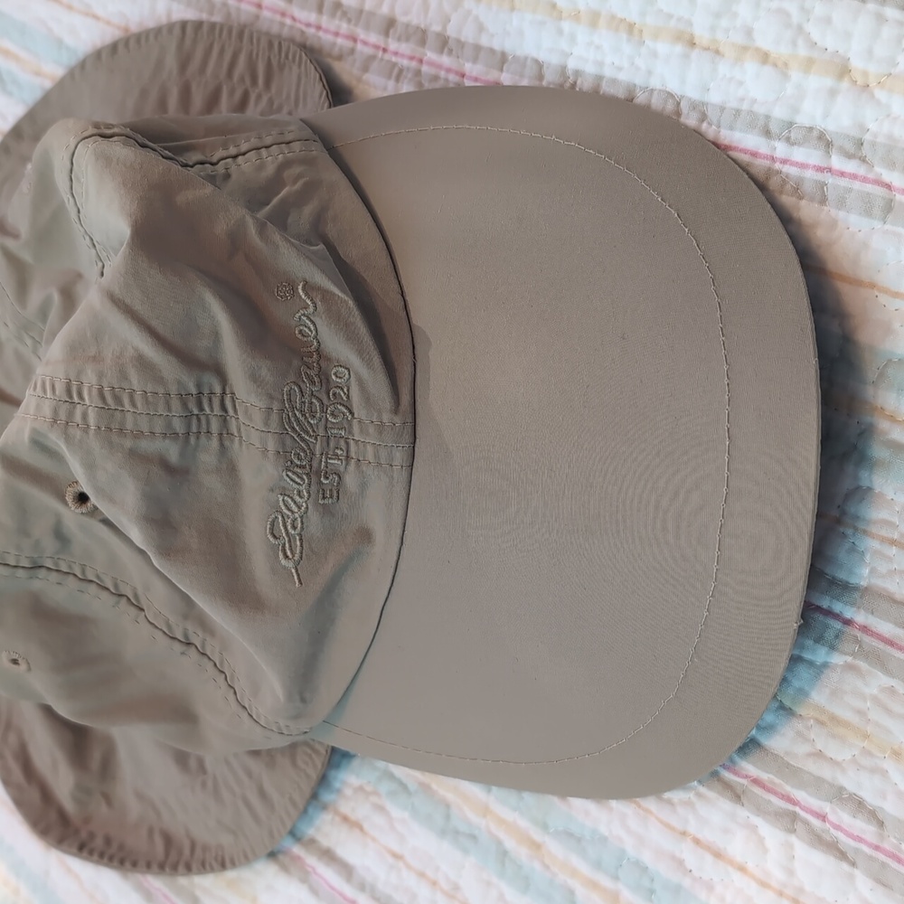 Eddie Bauer Light Tan Outdoor Hat